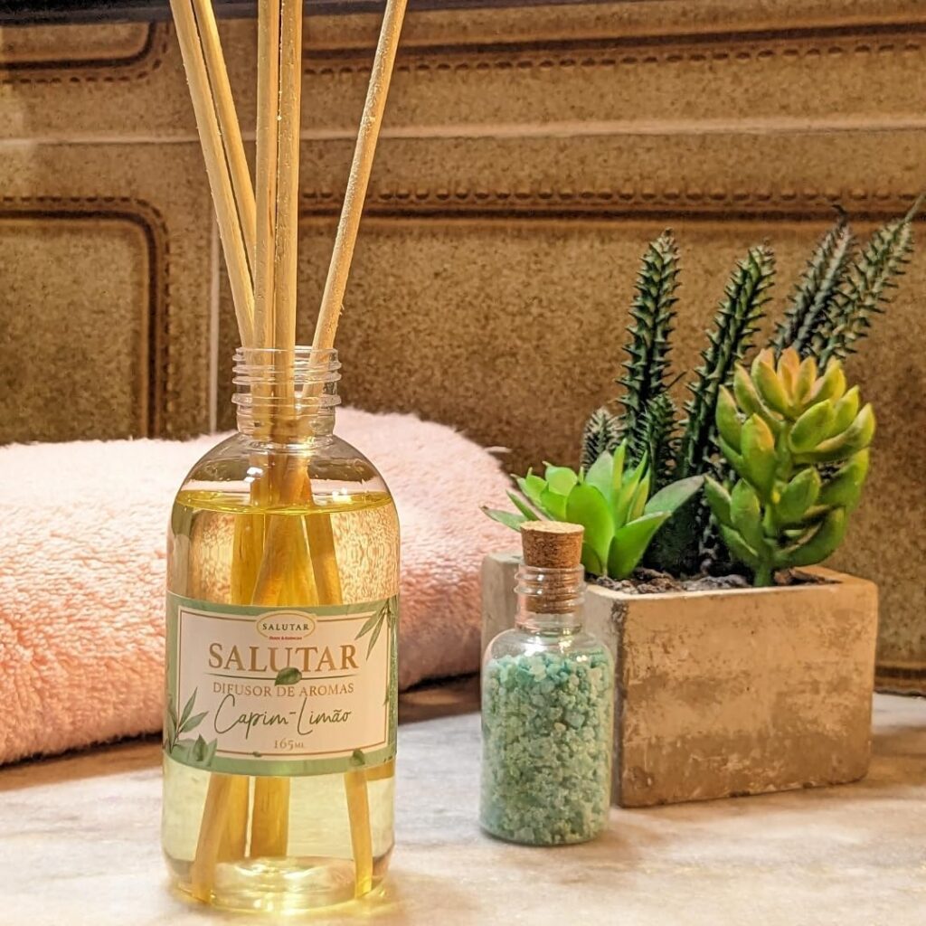 Aromatizador de Ambiente Capim Limao 165 ml Difusor com 5 Varetas Salutar